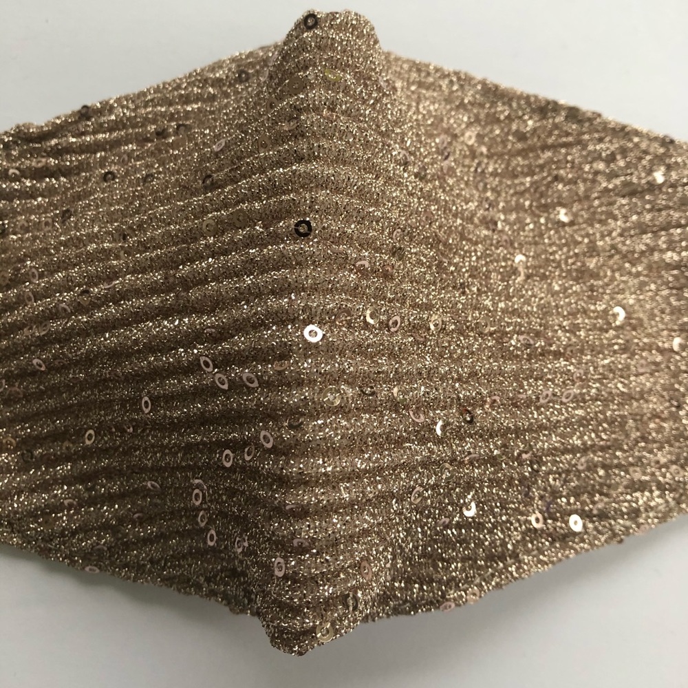 $10đź’‹New Reusable/Washable Rose/Gold Sequins Mask - Picture 3 of 5